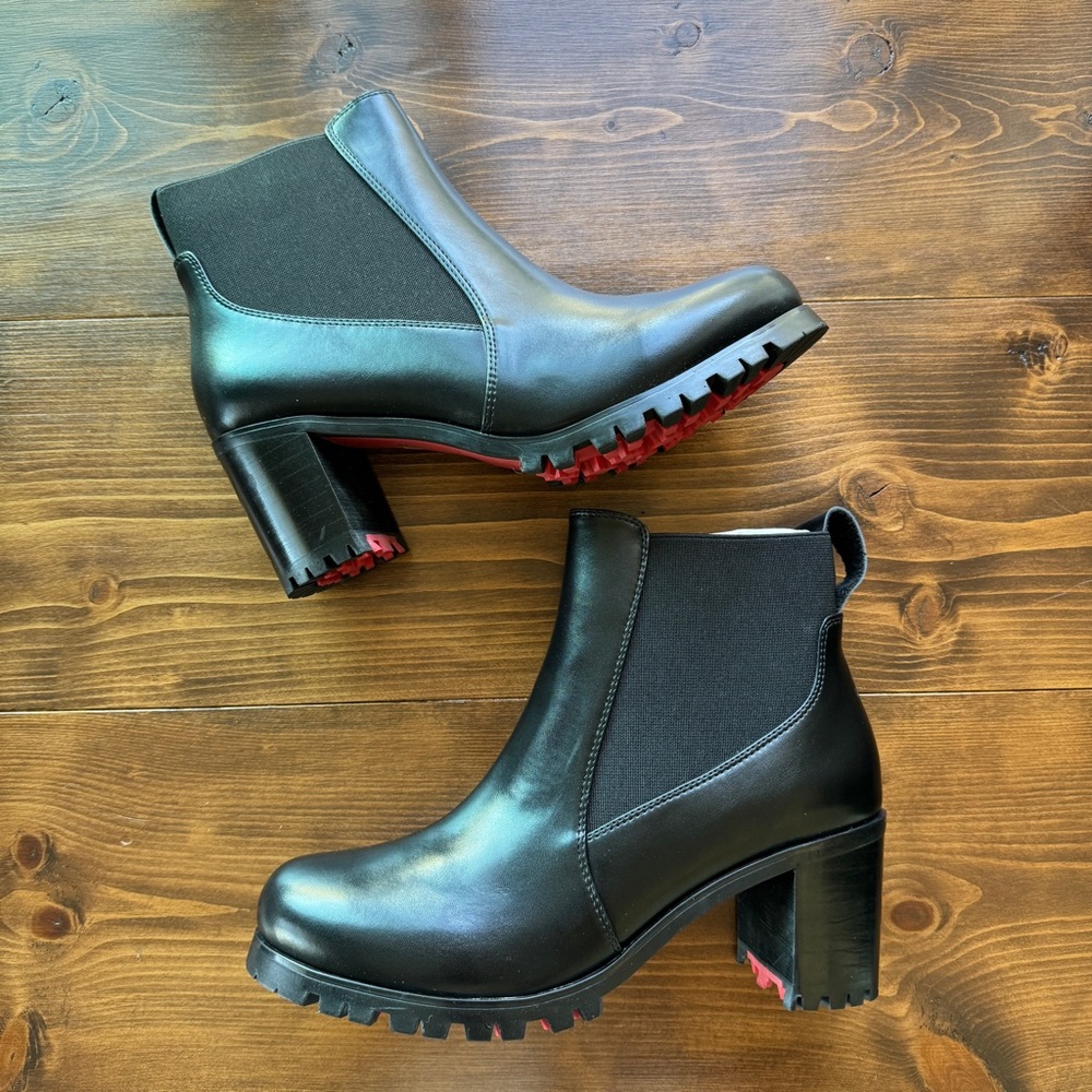 Christian Louboutin Marchacroche Leather Chelsea Boots